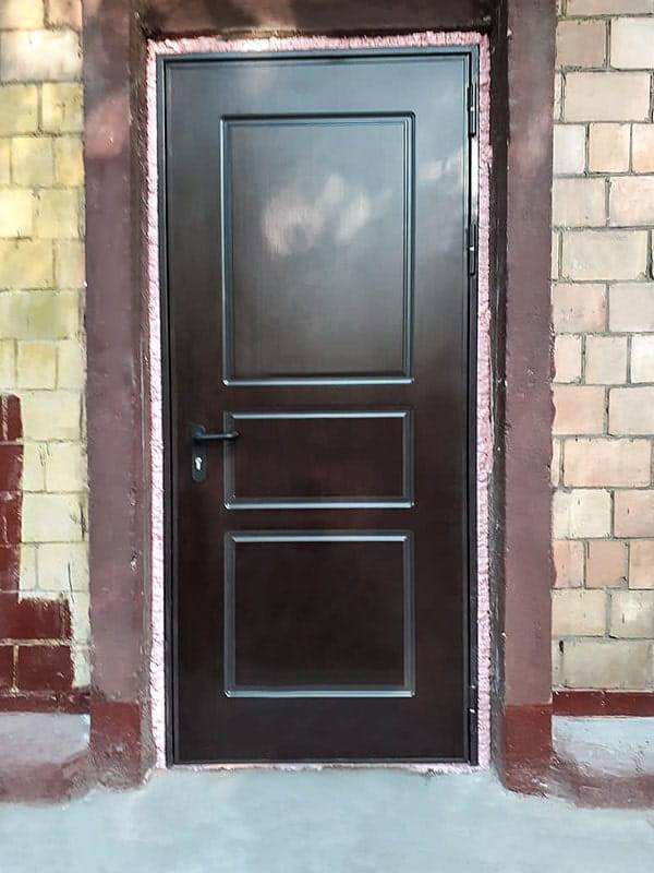 Дверь с пожаростойким МДФ Дверь с пожаростойким МДФ